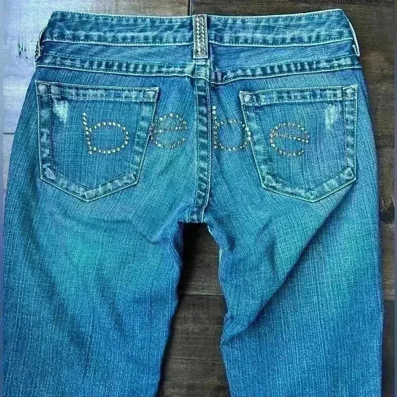Iconic Y2K BEBE Bling Jeans Low Rise Flares Rhinestone Distressed
Denim Vintage - Picture 2 of 10